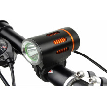 Outdoor de alta qualidade Powered 1 * Xm-L T6 / L2 LED Range Adjusteable recarregável Bycicle / Bike LED Light